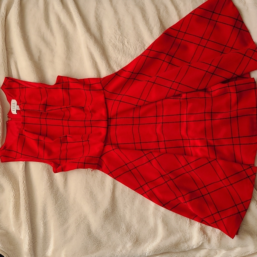 Elle - Red Sleveless Fit and Flare Checked Dress